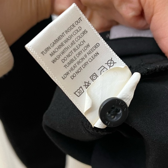 RARE Figs Rafaela Remix Long Sleeve Scrub Top - Black, Medium - Picture 8 of 9